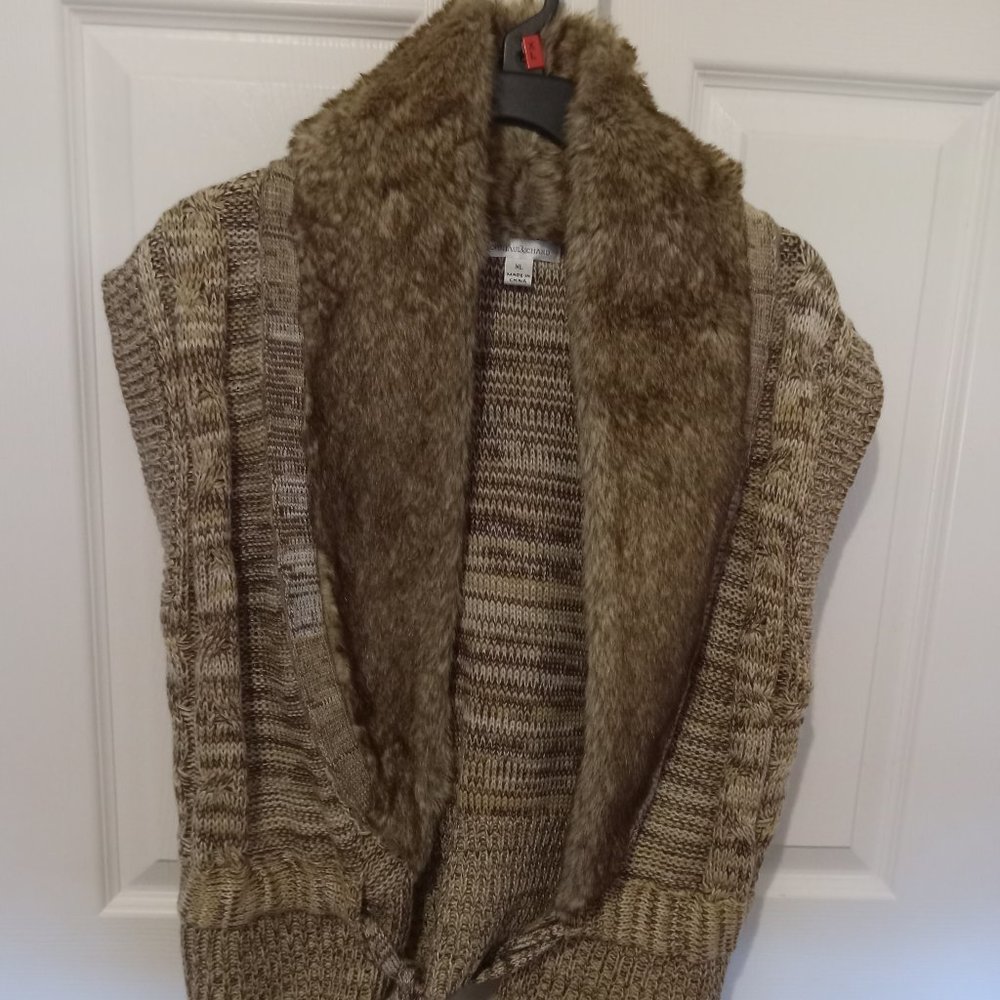 John Paul Richard Women Short Cardigan Jacket With Faux Fur Collar